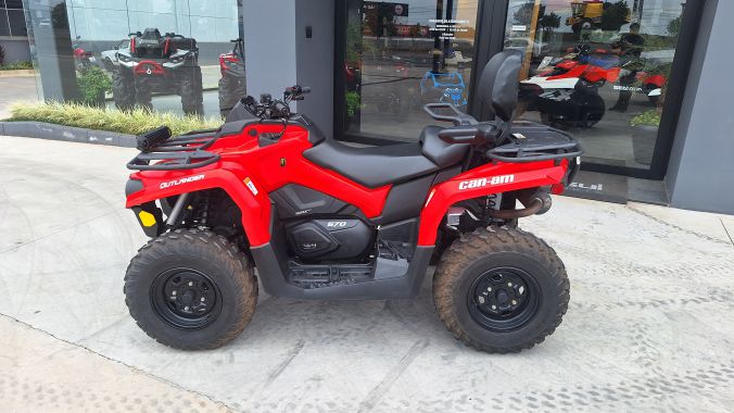 02 Outlander 570