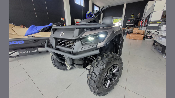 03 Outlander 700 XT