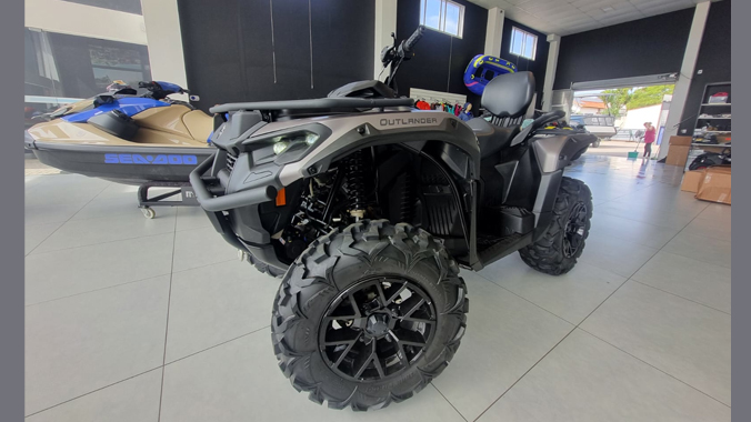 06 Outlander 700 XT