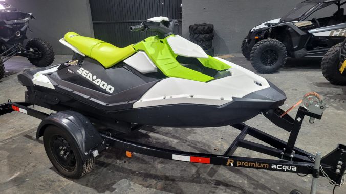 06 Spark Trixx 3Up
