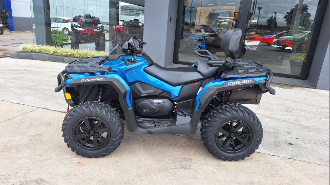 02 Outlander 850 Max XT