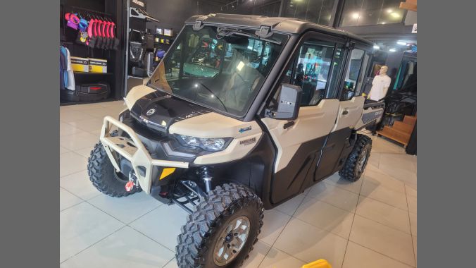 06 Defender MAX Limited HD10 24